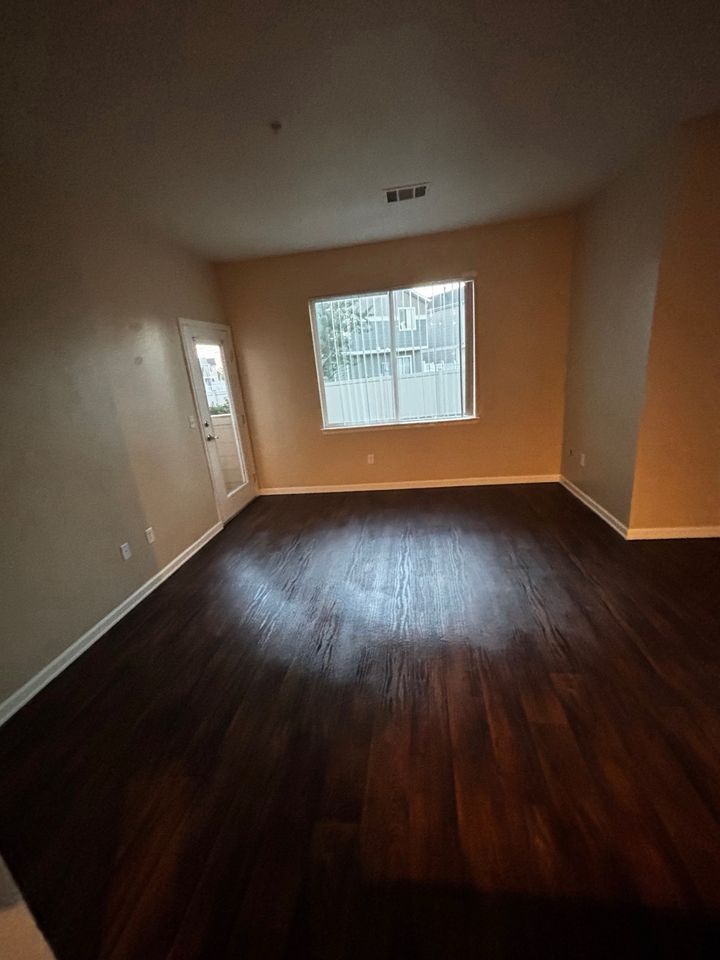 The same living room after cleaning